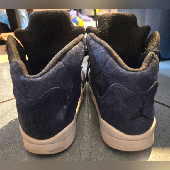 Big Boys sz. 2.5 Air Jordan 5 Retro - Picture 5 of 9